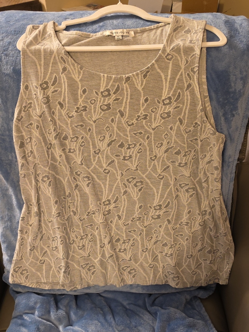 Rose & Olive Light Gray and Beige Floral Sleeveless Top